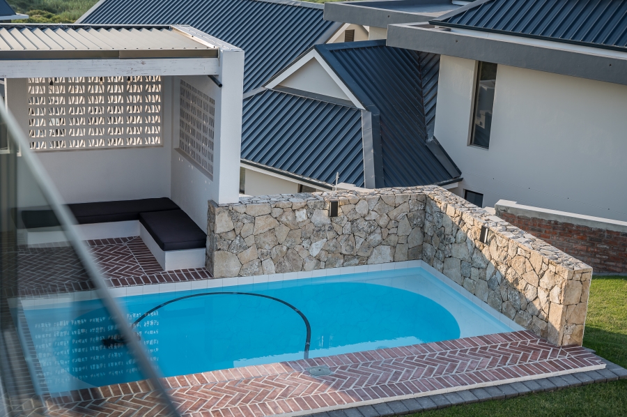 4 Bedroom Property for Sale in Kingswood Golf Estate Western Cape